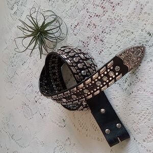 Nocona Black and Silver Studded Belt